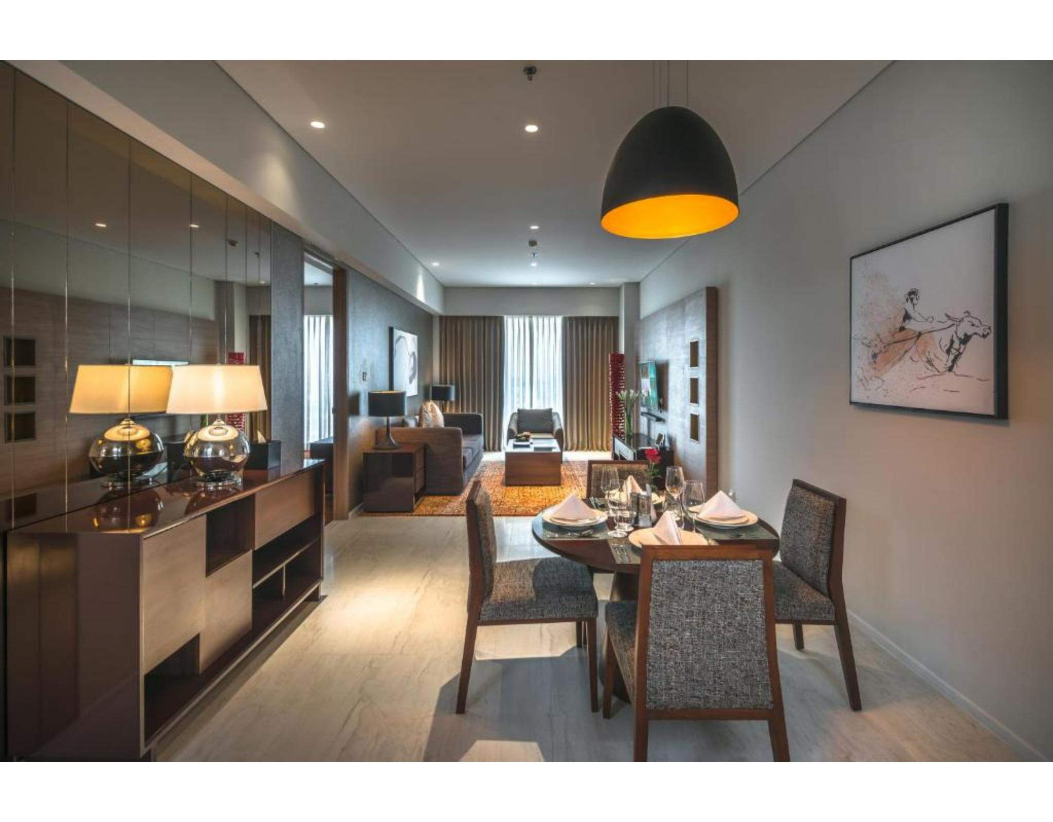 Aparthotel Oakwood & 5*