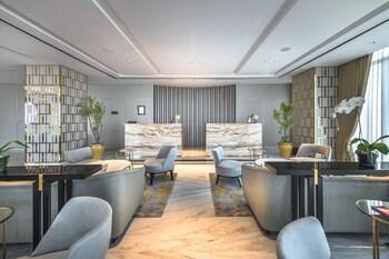 Aparthotel Oakwood & Surabaya