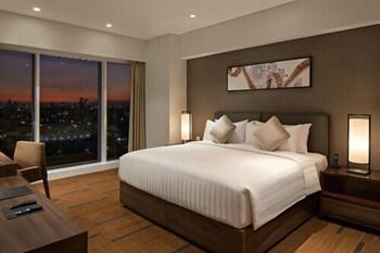 Oakwood & Surabaya